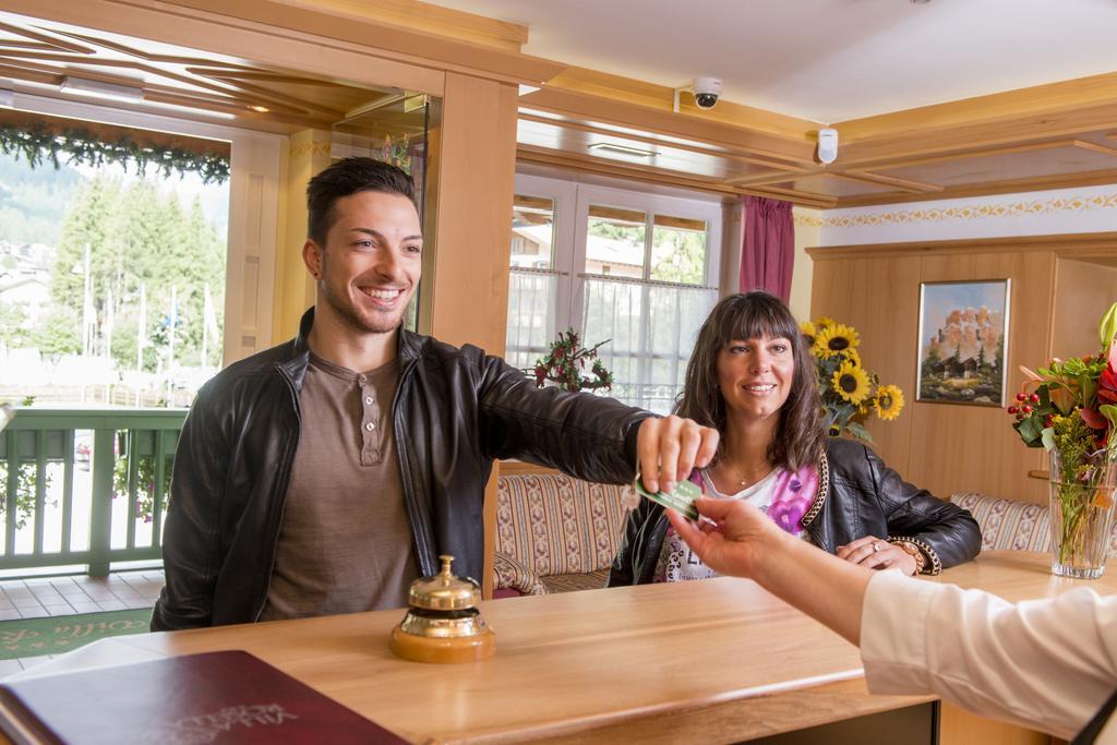 Hotel Villa Rosella Park & Wellness Canazei Zewnętrze zdjęcie