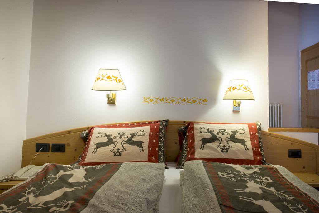 Hotel Villa Rosella Park & Wellness Canazei Zewnętrze zdjęcie